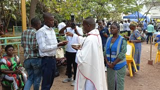 Mgr WILLY NGUMBI NGENGELE insatisfait des PRETRES? 175 prêtres en diocèse de Goma.