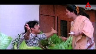 Nagarjuna Requesting For Car Keys Comedy Scene || Ninne Palladatha Movie