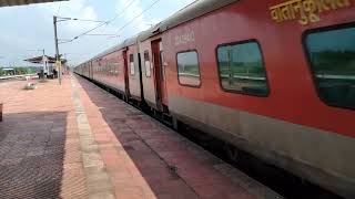 SMVT Bengaluru sf express 12863 howrah junction to SMVT Bengaluru.