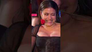 Kajol Devgan Big Cleavage Show -The Groot