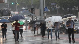 충청이남 호우특보…오후까지 시간당 30mm 폭우 / 연합뉴스TV (YonhapnewsTV)