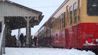 小湊鉄道キハ200 大雪 上総牛久駅上り到着