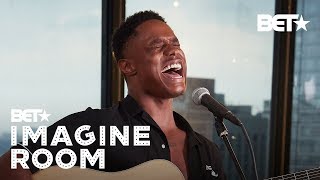 Avery Wilson Tears Down The House With Powerful & Intimate R&B Performance! | Imagine Room
