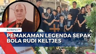 Momen Pemakaman Legenda Sepak Bola Rudi Keltjes di Surabaya