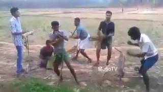 ഇതിലും വലുത് എന്തോ വരാനിരുന്നതാ 😂😂😂.,,,By MugoTV