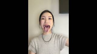 牙套美女口腔检查，完整版看下面简介说明，Mouth and Tongue uvula Throat Fetish Oral examination