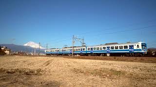 [三島]伊豆箱根鉄道3000系電車3502F編成と富士山 2022.12.29.