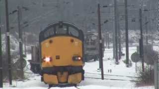 class 37 37602+37608 on rail delivery train @ ferryhill 23/01/13 awsome sound !!