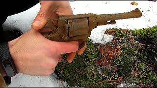 INCREDIBLE DISCOVERIES OF THE SECOND WORLD WAR / WW2 METAL DETECTING