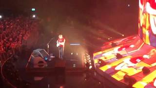 Ed Sheeran - Castle On The Hill @ Divide Tour Amsterdam