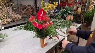 Composizione di fiori per loculi cimitero con Anthurium e nutan - Fiorista Bandera