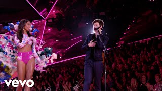 Shawn Mendes Lost In Japan Live From The Victoria s Secret 2018 Fashion Show