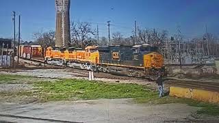 CSX M602-20 Leads to Cordele GA with Two LTEX B40-8W Ex BNSF