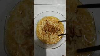 mie instan kuah telur setengah matang, rasa gurih nikmat, kuliner food.,