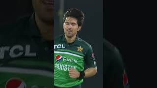 Wasim Hunts Latham 🎯#Pakistan vs #NewZealand #CricketMubarak #SportsCentral #Shorts #PCB M2B2A