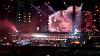 TINA TURNER  LIVE IN HOLLAND 2009 GELREDOME