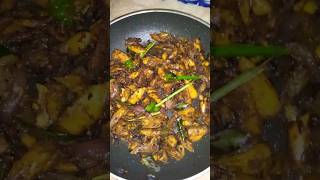 සැමන් මෙහෙම තෙල් දාමු.Fried Canned fish recipe