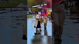 She Was Soaked and Sad… Until a Stranger Showed True Kindness