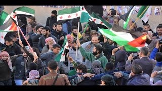 ملحمة حلب تصل إلى فلسطين.. لماذا وزع أهالي غزة الحلويات فرحا بفك حصار حلب ؟