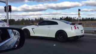 NISSAN GTR VS CHRYSLER 300