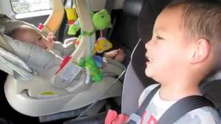 boy sings chinese song