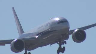 ANA 777 landing at San Francisco International Airport on 1R