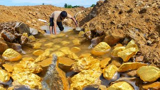 Amazing! I'm imagined to find million dollar of treasure worth from nugget of gold at river.