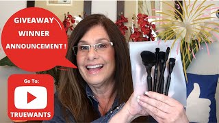 Giveaway Winner Announcement Boxycharm Exclusive Brushes with Pouch Congratulations!
