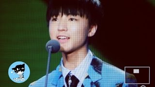 【TFBOYS 王俊凯】QQ音乐巅峰盛典 TFBOYS至尊分享獎领奖【Karry Wang】