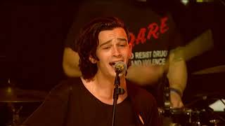 The 1975 - Robbers (Live At Big Weekend 2013)