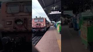 The Express train crossing the kankinara railway station 🚉 #train #indianrailways #travel #trainspot