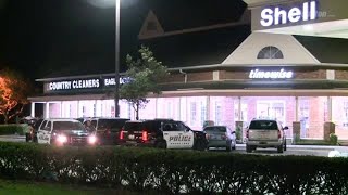 Shell gas station clerk robbed in Sugar Land, police say