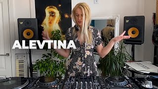 Alevtina - Live @ Radio Intense 13.06.2020 / Tech-House Mix