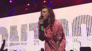 No Control - One Direction - Apple Music Festival 2015