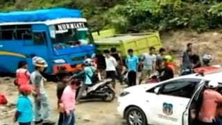 Lalu Lintas Macet AKibat Jalur Trans Sulawesi Ambles