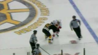 Darren McCarty vs Jeff Hoggan Oct 19, 2006