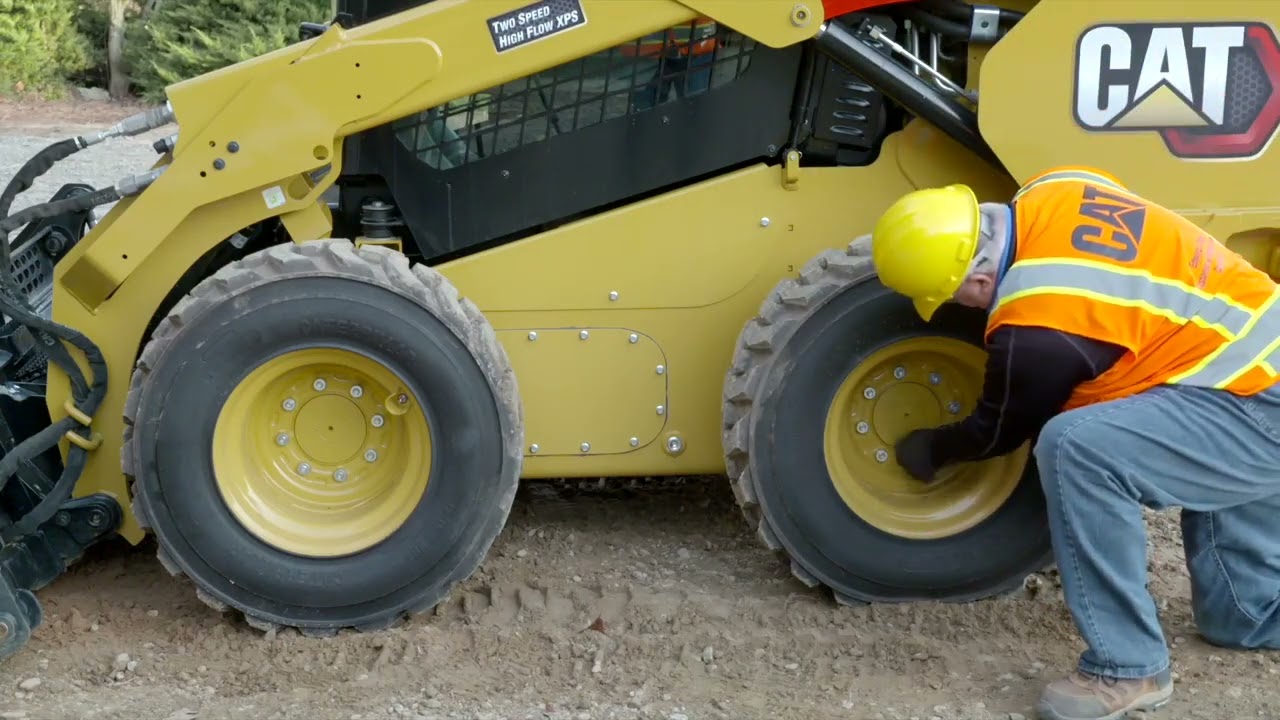 Cat Skid Steer And Compact Track Loader Daily Maintenance Overview