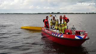 Twee opvarenden van omgeslagen zeilboot gered