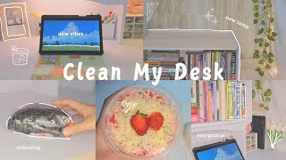 Clean My Desk 🤍 | Desk Makeover Aesthetic ✨️ | Clean With Me 🎀