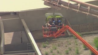 Indy zoo ride stuck: Firefighters rescue stranded passengers on stuck zoo ride