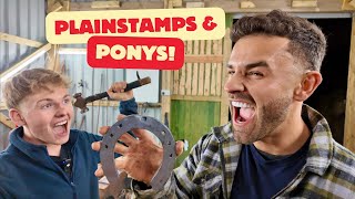 Teaching Tom to make a HORSESHOE! | Plainstamps \u0026 Ponys