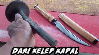 pandai besi ini menempa salah satu baja terkeras dijadikan sebuah pisau sembelihan #metalcraft