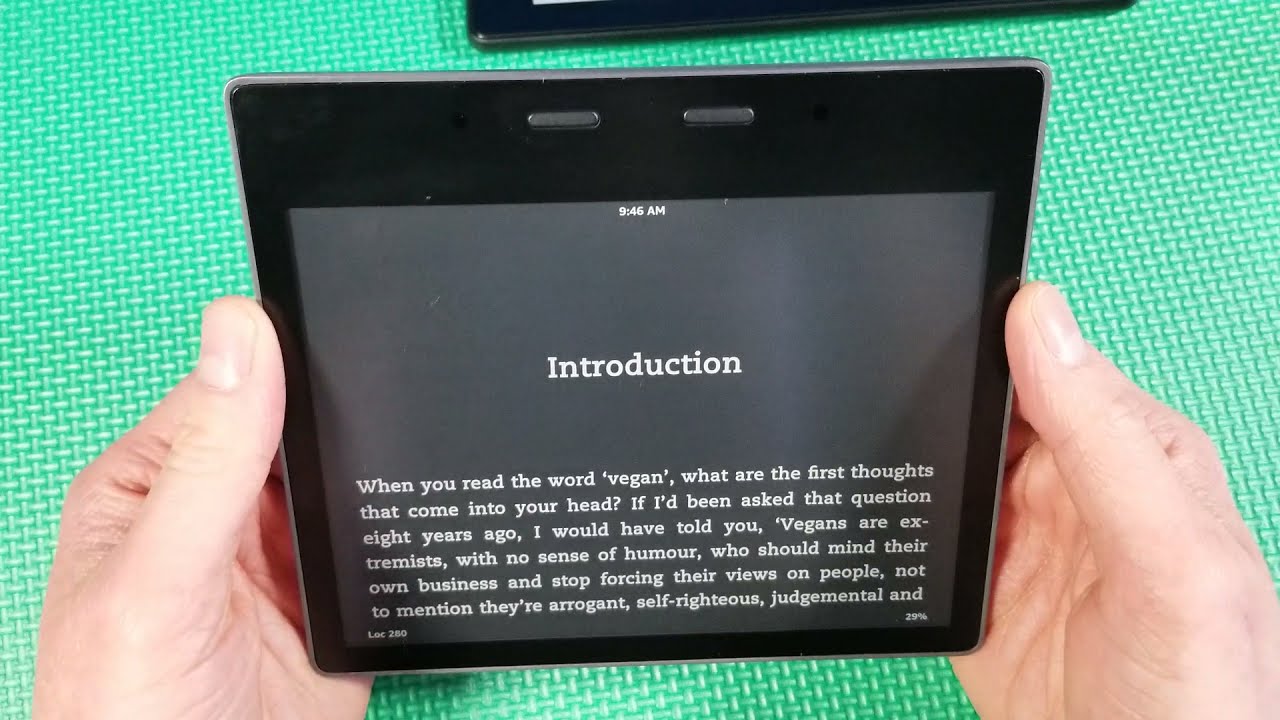 Amazon Kindle Vs Amazon Fire 7 For Ebooks - YouTube