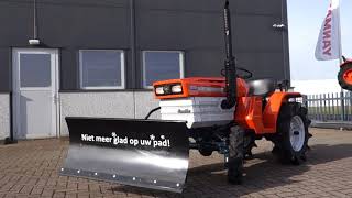 Kubota B1400 4wd / Frontsneeuwschuif