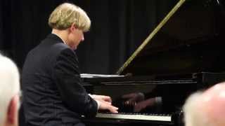 Frederick Hodges plays Rhapsody in Blue on Piano