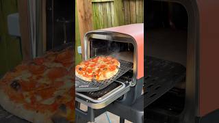 Making Pizza on the Ninja Woodfire Outdoor Oven #pizza #ninjakitchen