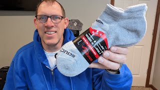 See How they Fit: Saucony Performance Mesh Tab Socks