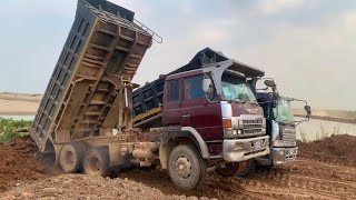 Truck Unload Dirt Fly ឡានចាក់ដីហោះកង់មុខ