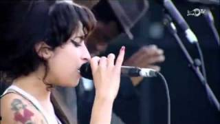 Amy Winehouse - Back To Black (Live at Isle of Wight)