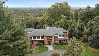 35 Mountain Farms Road, West Hartford, CT 06117